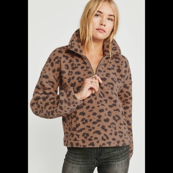 Abercrombie & Fitch Sweaters - 🔴SOLD!! Abercrombie & Fitch Leopard Sherpa Half Zip Up